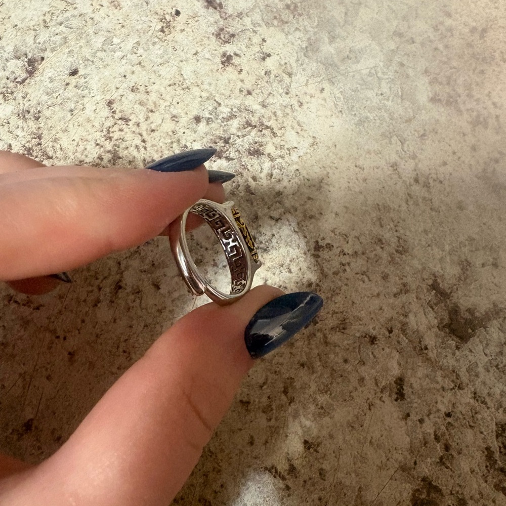 Buddhist Tibetan Prayer Wheel Ring ~ Believed to be Sterling Silver and Brass - Picture 3 of 9